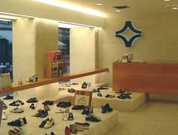 Violeta Shoe shop, 1997